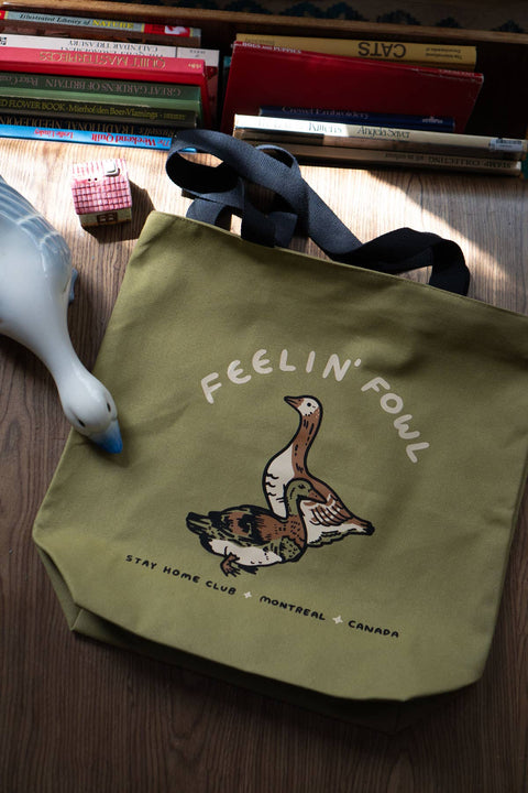 Feelin' Fowl Big Zip Tote