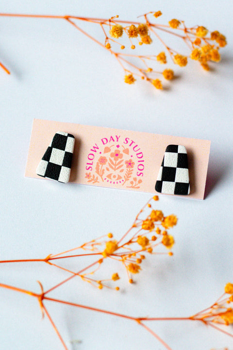 Triangle Studs Checkerboard Black & White