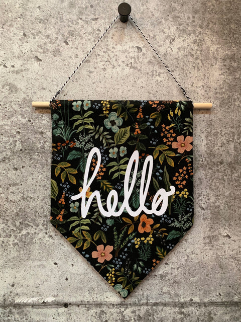 soft flirt x Spruce Moose Banner - Hello on Herb Garden - Dark